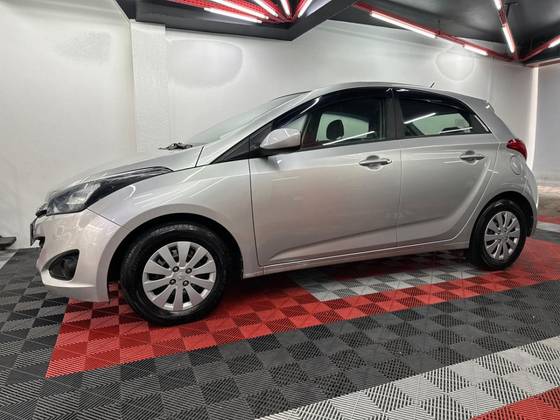 HYUNDAI HB20 1.0 COMFORT 12V FLEX 4P MANUAL